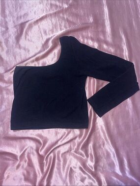 Windsor Black Crop Top 🖤